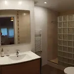 Acogedor Y Precioso + Parking Privado Apartmán
