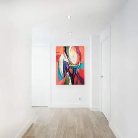 Acogedor Y Precioso + Parking Privado Appartement *