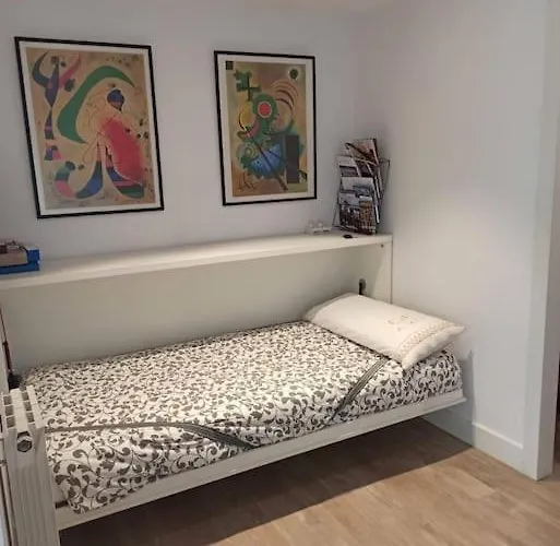 Acogedor Y Precioso + Parking Privado Appartamento