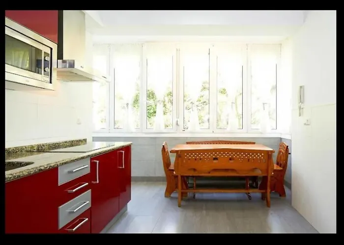 Acogedor Y Precioso + Parking Privado